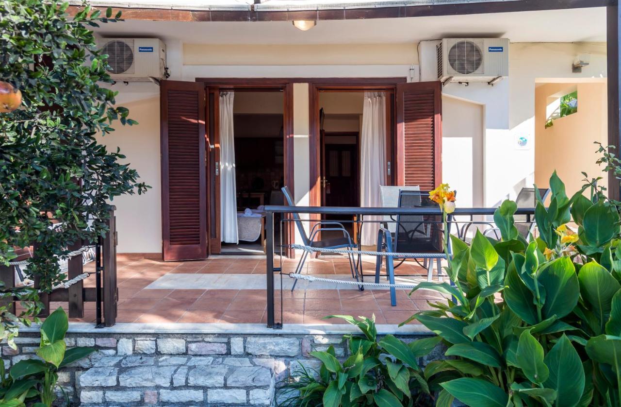 Mési Akroyali Hotel & Villas المظهر الخارجي الصورة